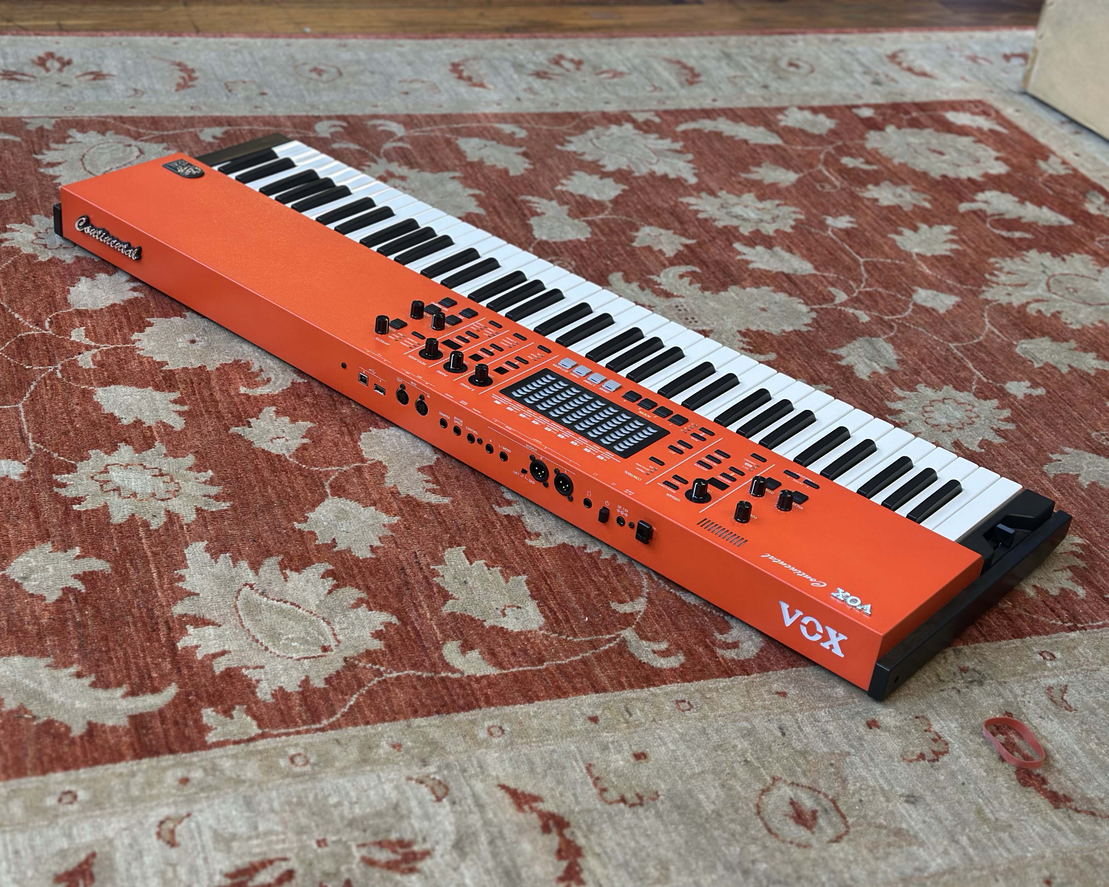 VOX Continental 73 Organ w/ Stand & Gigbag – Found Sound