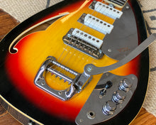 Load image into Gallery viewer, &#39;60s VOX V252 Mark VI Acoustic w/ OHSC
