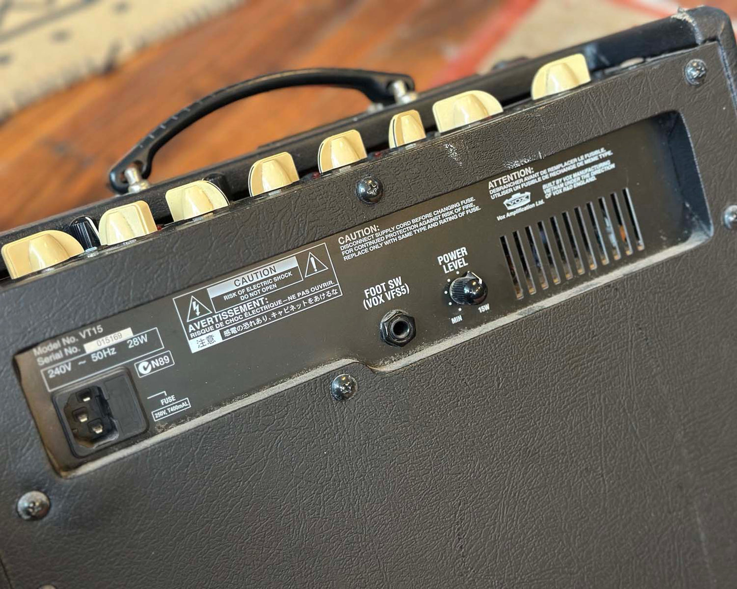 VOX Valvetronix VT15 Valve/Modelling Hybrid Amp