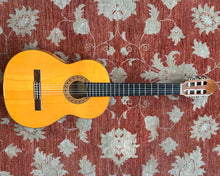 Load image into Gallery viewer, 2002 Vicente Sanchis Model 32FL w/ Spanish Cypress Back &amp; Sides
