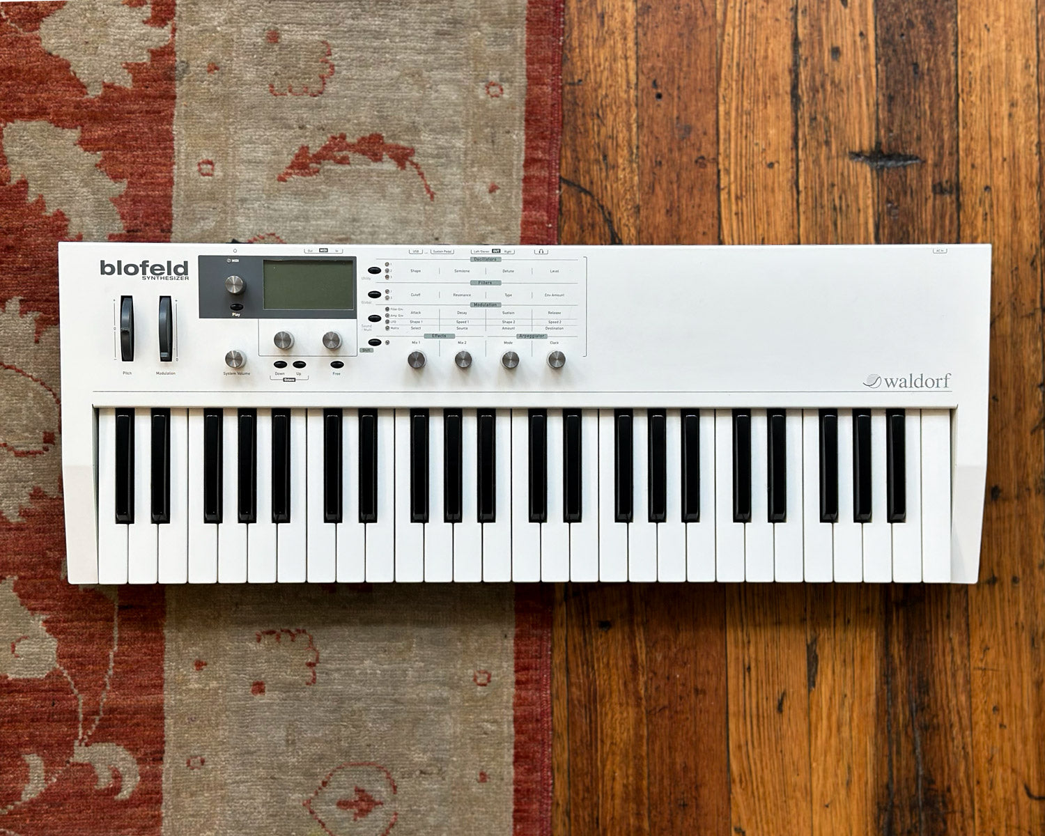 Waldorf Blofeld 49-Keyboard - White w/ Flight Case – Found Sound