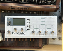 Load image into Gallery viewer, Waldorf Blofeld Desktop - White
