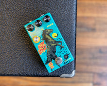 Load image into Gallery viewer, Walrus Audio Iron Horse Distortion V3 Limited Edition
