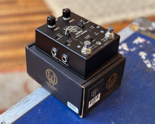 Load image into Gallery viewer, Walrus Audio Xero Polylooper - Black
