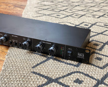 Load image into Gallery viewer, Warm Audio Tone Beast TB12 - Black
