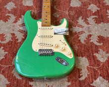 Load image into Gallery viewer, Warmoth Custom Order Stratocaster - Stewart Male Build w/ Van Zandt Pickups
