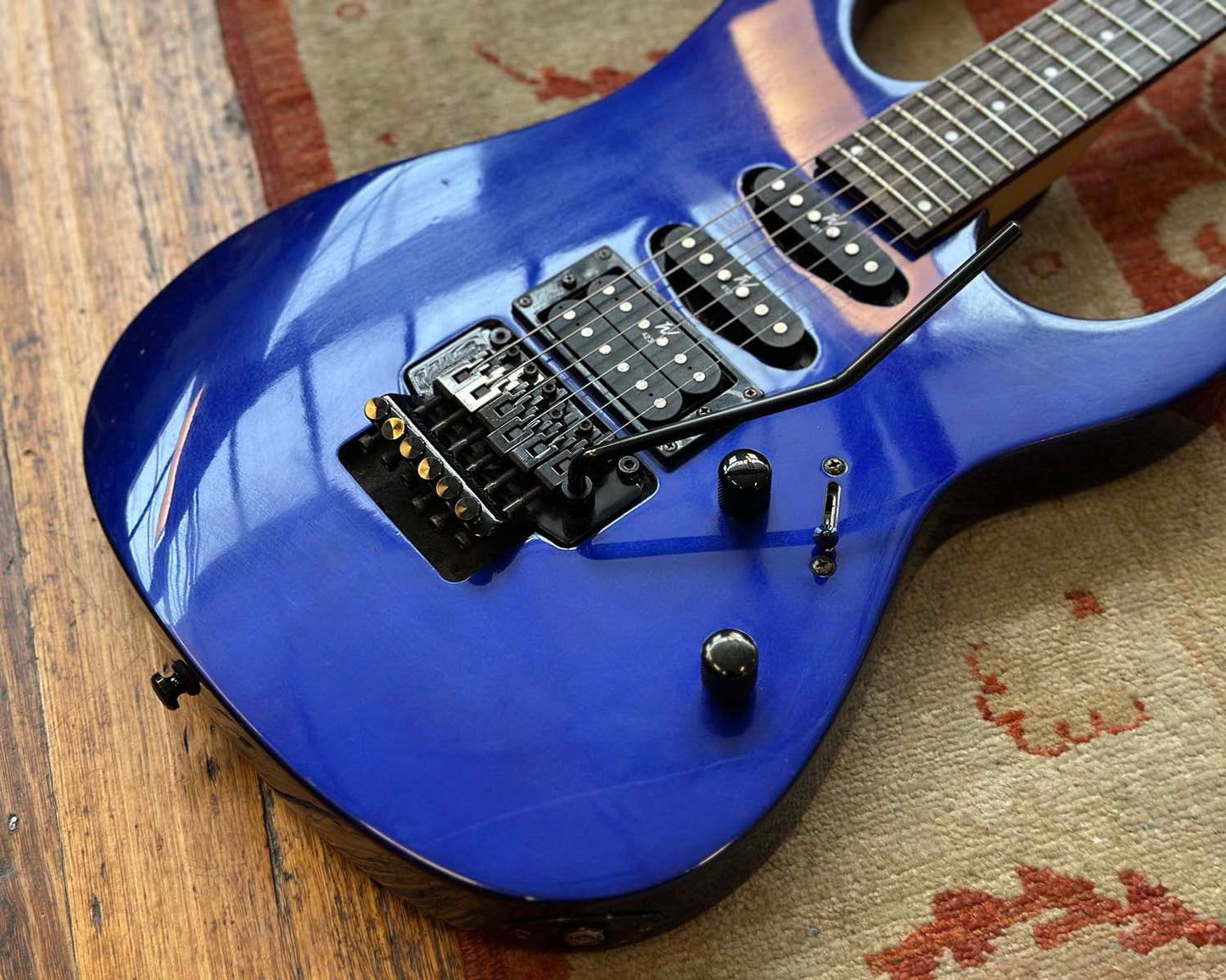 2000 Washburn WG-500 - Electric Blue w/ Licensed Floyd Rose Tremolo System