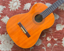 Load image into Gallery viewer, Early 70s Wayne D-70 Classical Guitar Japan
