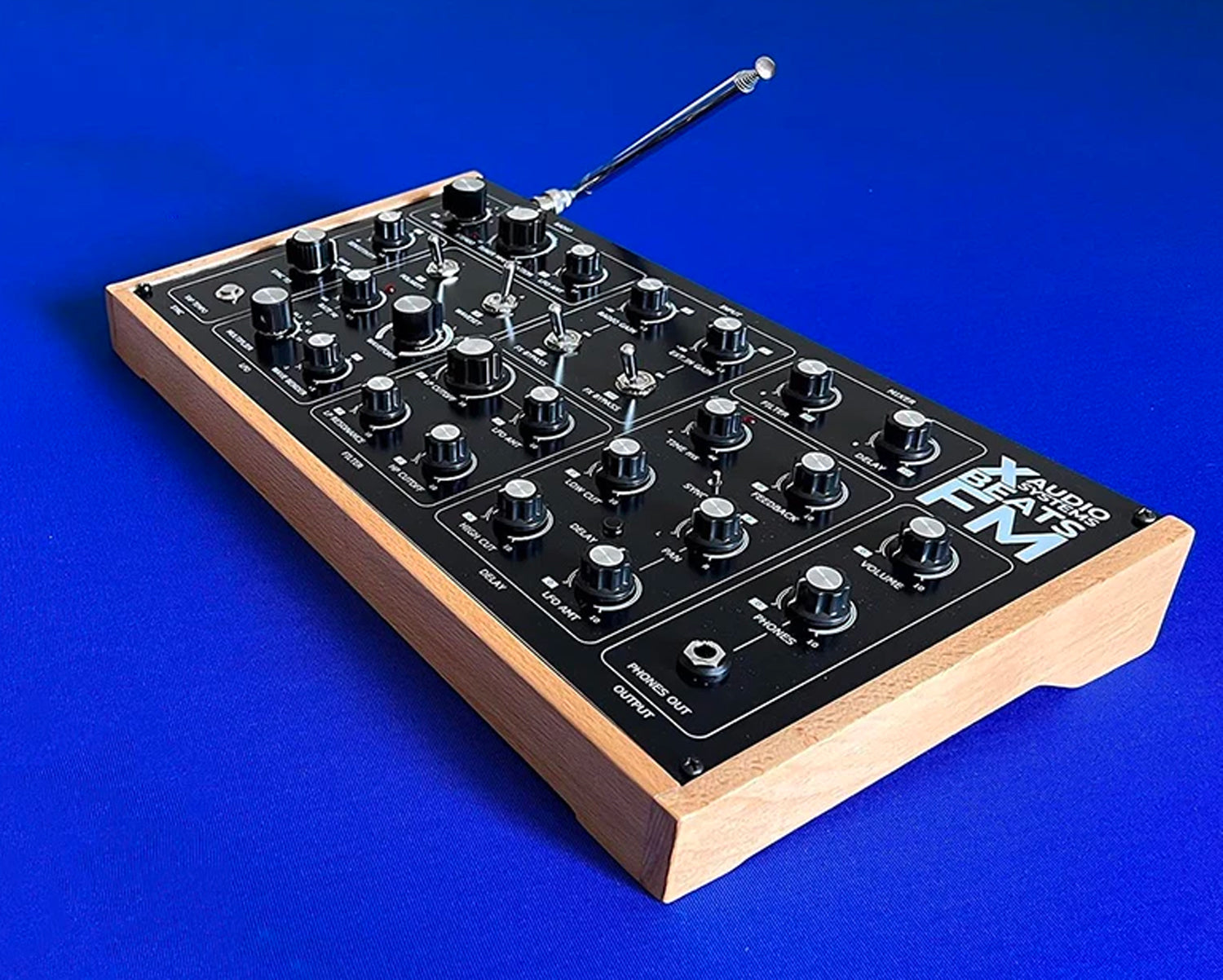 X Audio Systems Beats FM Ultimate Noise Machine – Found Sound