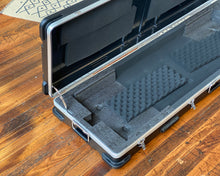 Load image into Gallery viewer, Xtreme KC88 - ABS Keyboard Case 88 Keys
