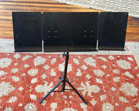 Xtreme MST15 Deluxe Conductors Stand