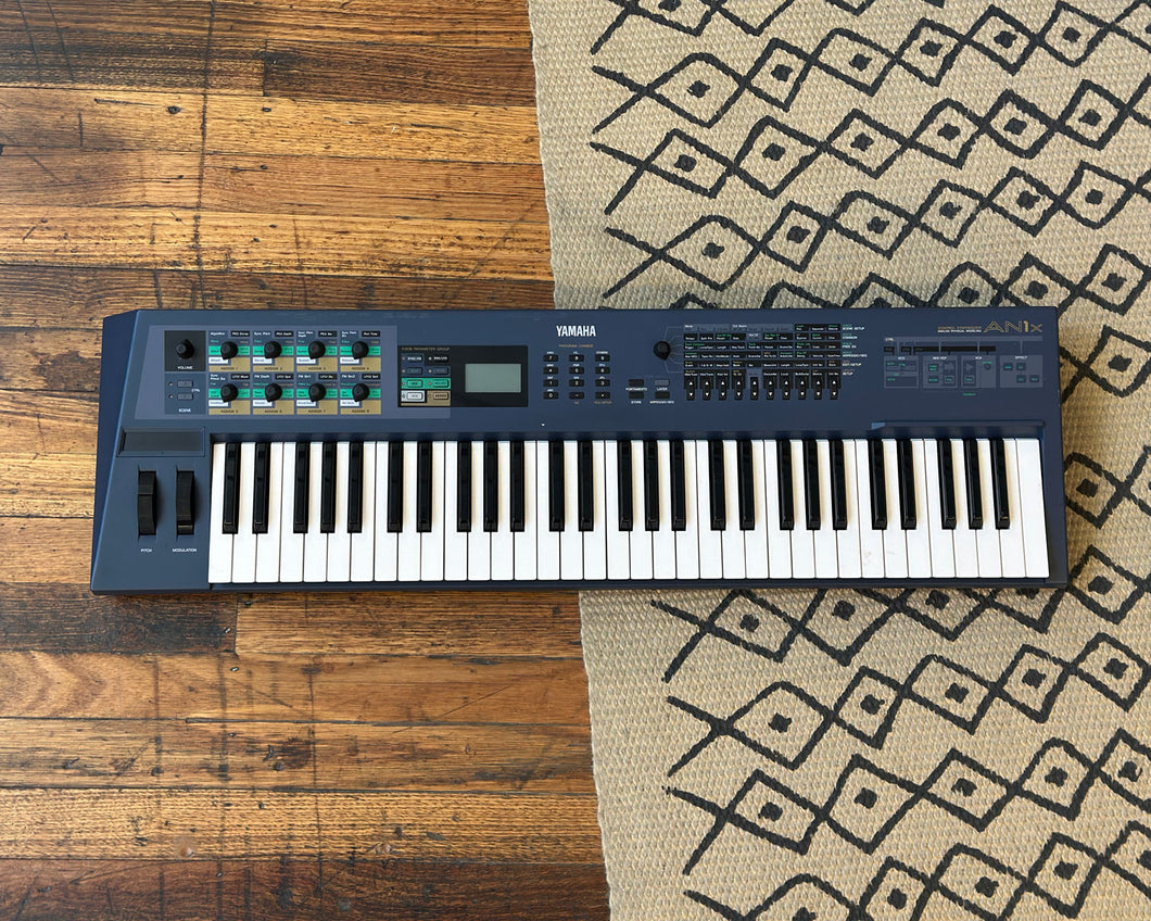 YAMAHA AN1x Analog Modeling Synthesizer w/ Flight Case
