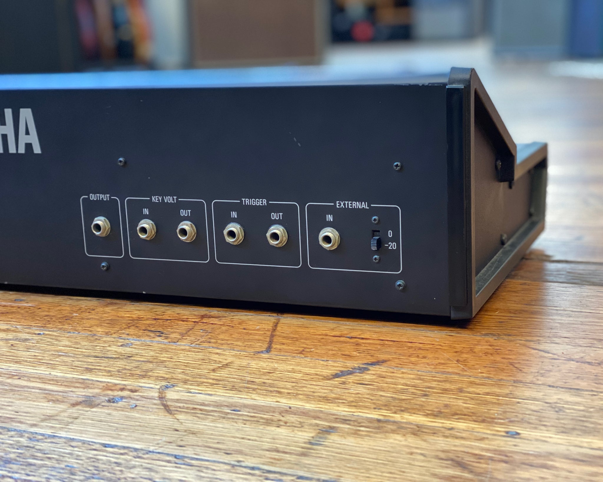 YAMAHA CS-10 Analogue Monophonic Synthesizer – Found Sound YAMAHA CS-10 Analogue Monophonic Synthesizer – Found Sound