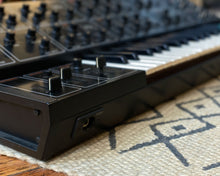 Load image into Gallery viewer, YAMAHA CS-15
