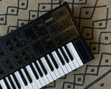 Load image into Gallery viewer, YAMAHA CS-15
