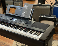 Load image into Gallery viewer, YAMAHA DGX-650 Digital Piano

