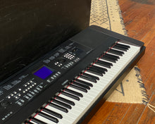 Load image into Gallery viewer, YAMAHA DGX-650 Digital Piano
