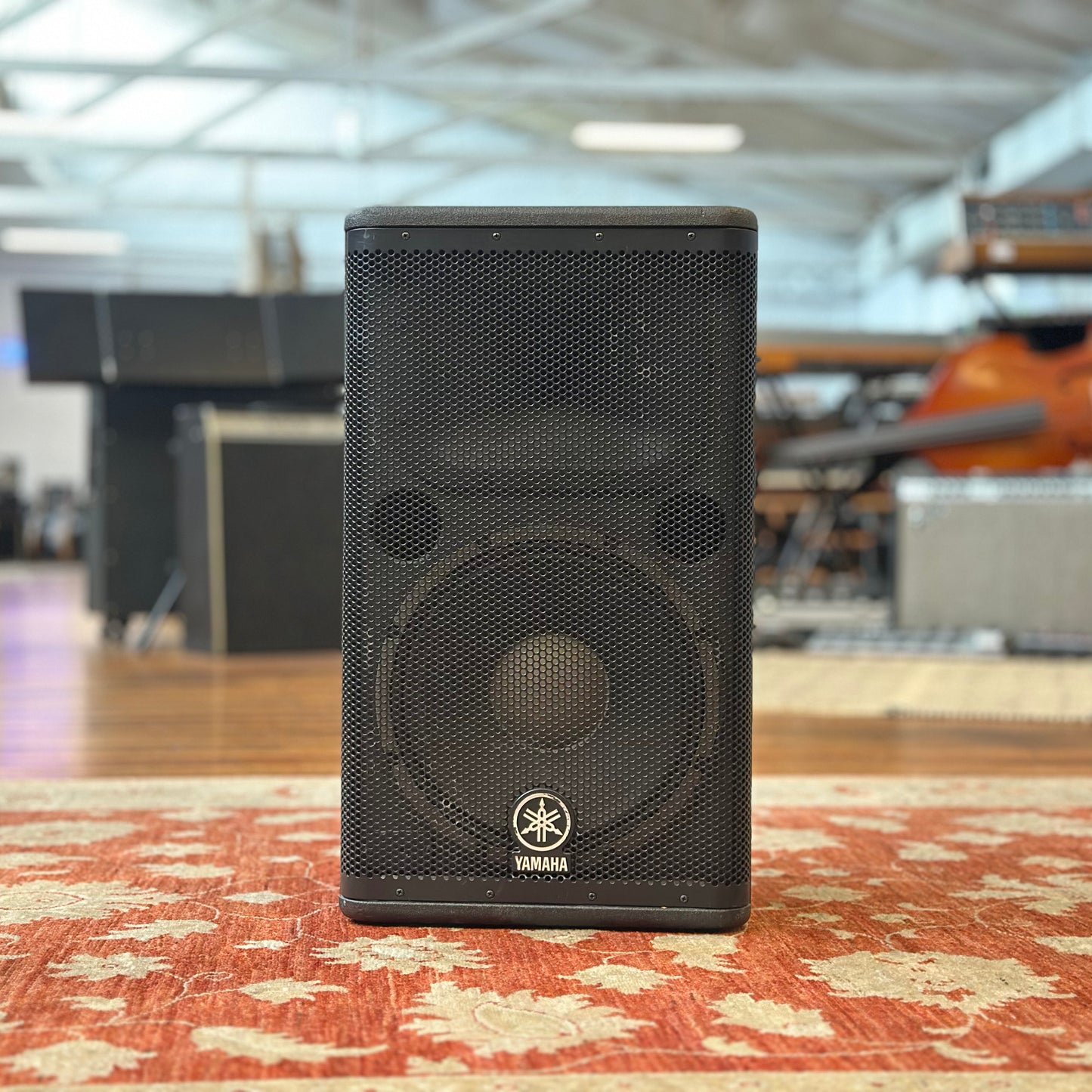 YAMAHA DSR112 Bi-Amped Powered Speaker