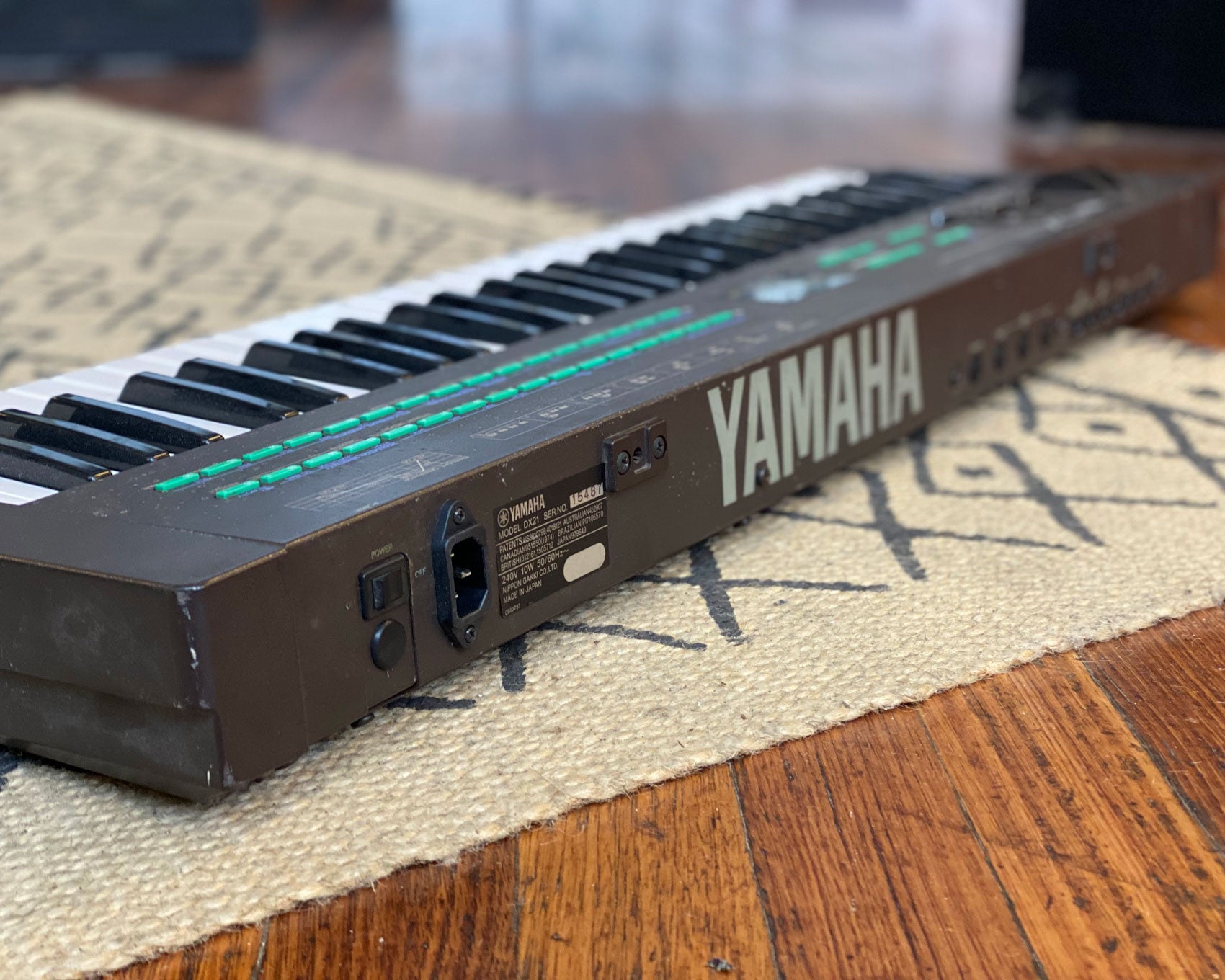 YAMAHA　DX21 Yamaha DX-21 FM Digital Keyboard Synthesizer 61Key Black Musical