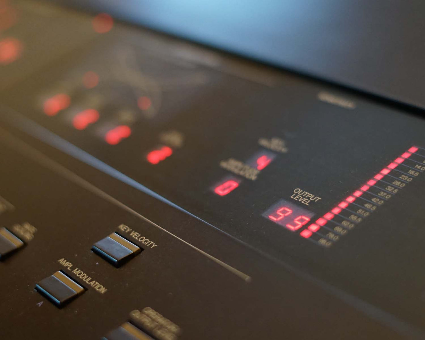 YAMAHA DX1 Digital Programmable Algorithm Synthesizer #1043