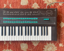 Load image into Gallery viewer, YAMAHA DX7 w/ ROM Card
