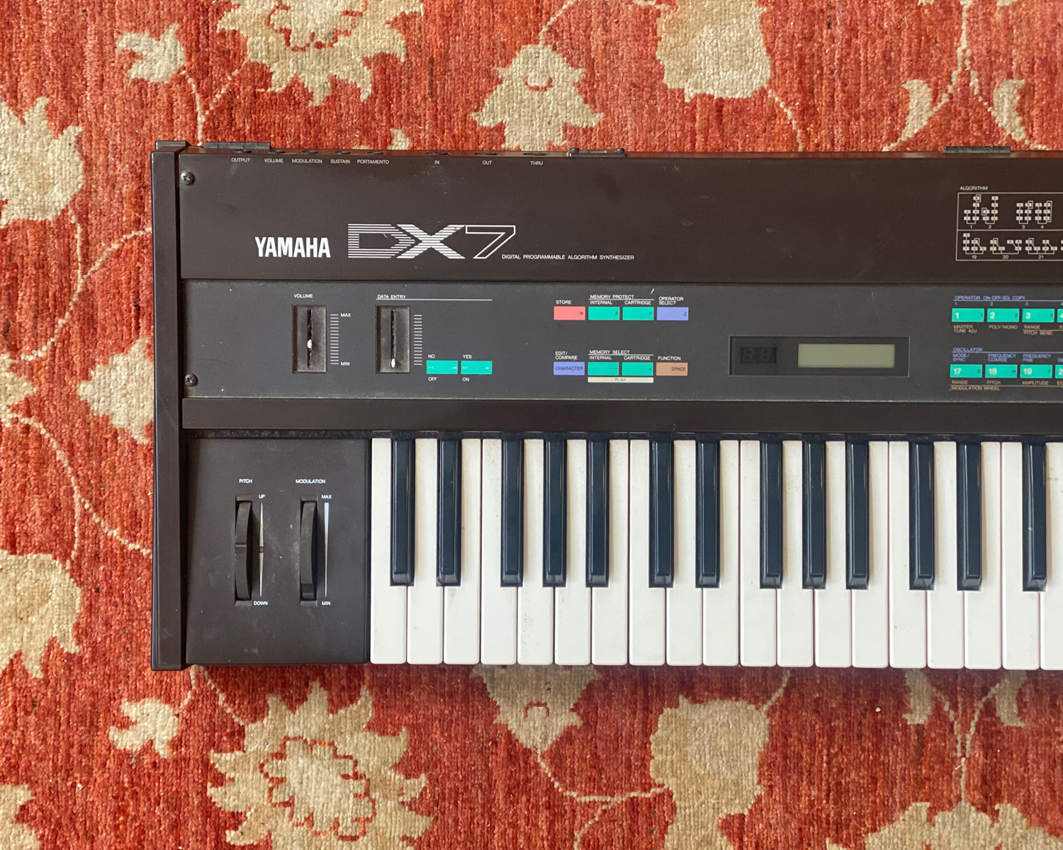 YAMAHA DX7 w/ ROM Card – Found Sound