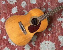 Load image into Gallery viewer, 1980s YAMAHA FG-75 Folk Guitar
