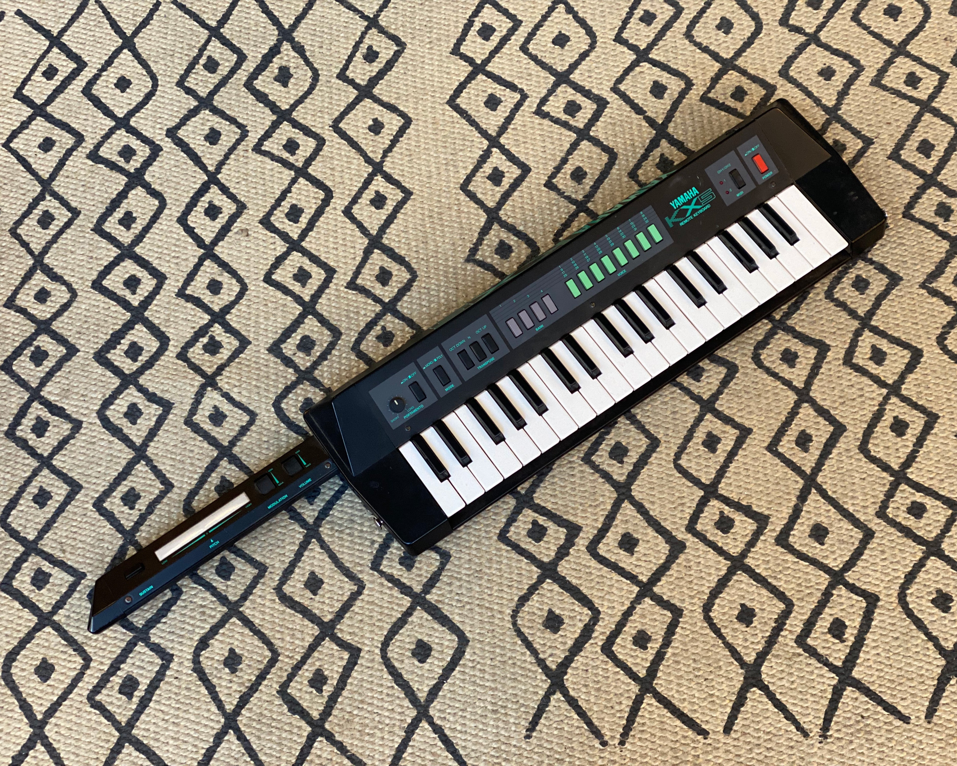 その他 YAMAHA KX5 MATRIXSYNTH: Yamaha KX5 MIDI Remote Synthesizer Keyboard Keytar