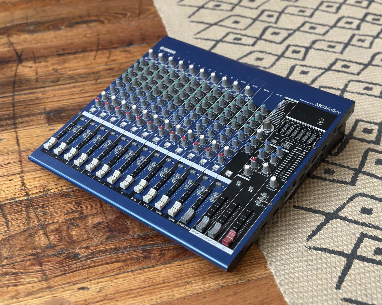 YAMAHA MIXING CONSOLE MG16/4 ミキサー 通電確認済み Amazon | YAMAHA ミキシングコンソール [MG16/4] | ミキサー | 楽器