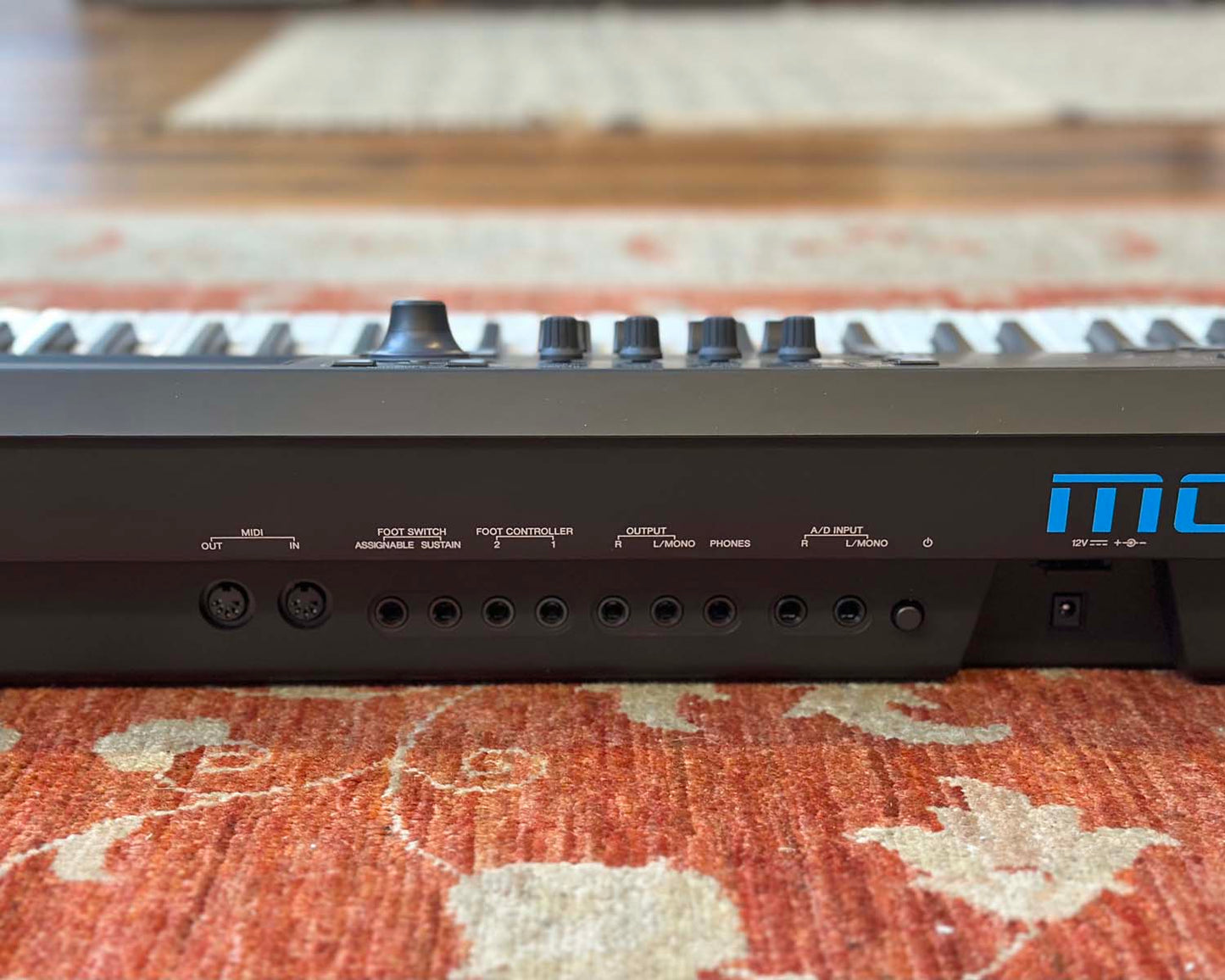 YAMAHA MODx7 Music Synthesizer