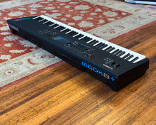 Load image into Gallery viewer, YAMAHA MODX8+ 88 Semi-weighted Key Synthesizer
