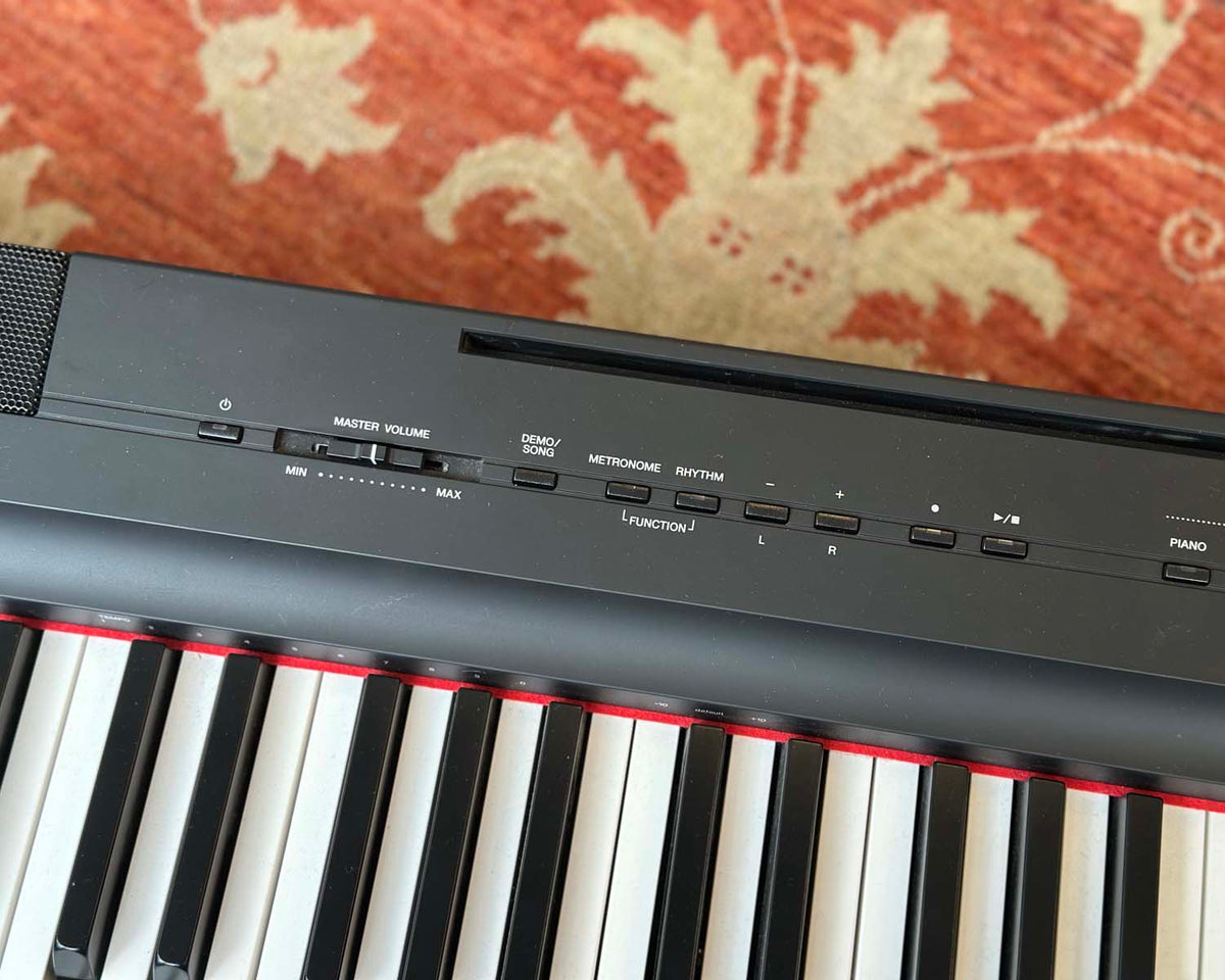 YAMAHA P-125 Digital Piano