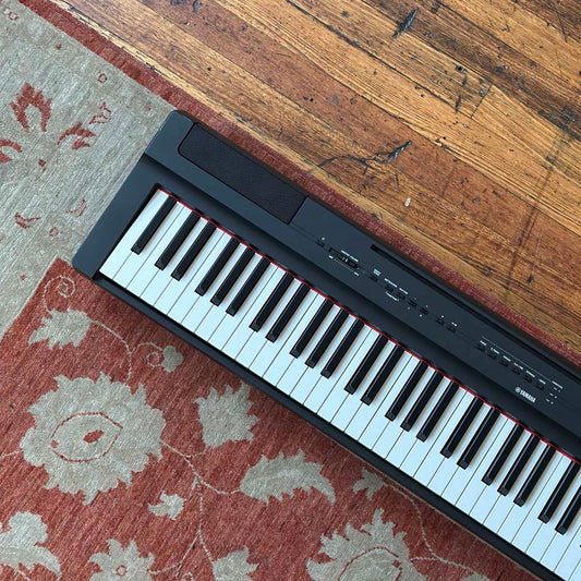 YAMAHA P-125 Digital Piano