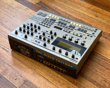 Load image into Gallery viewer, YAMAHA RS-7000 Workstation/Sampler w/Upgraded Outs

