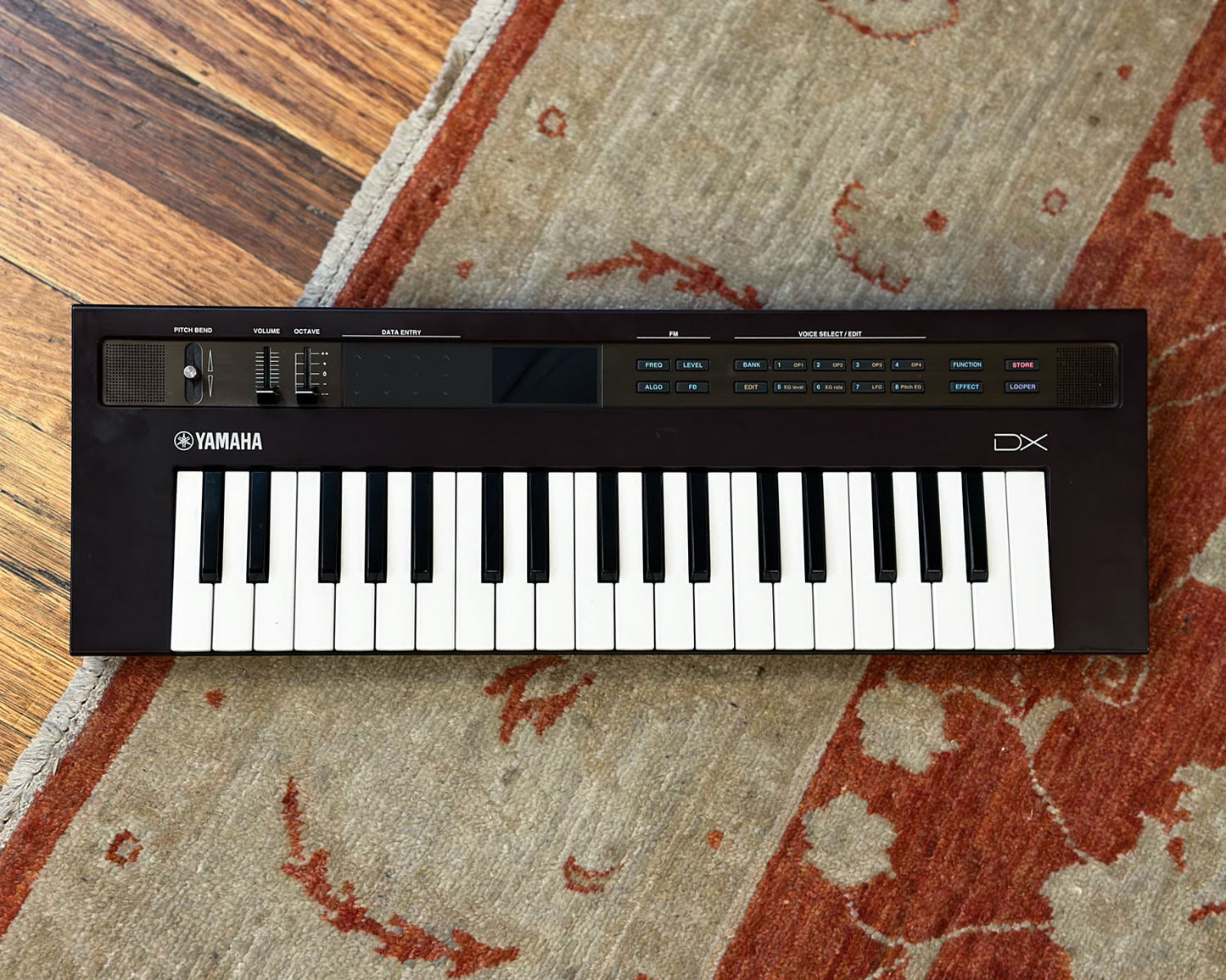 YAMAHA Reface DX FM Synthesizer