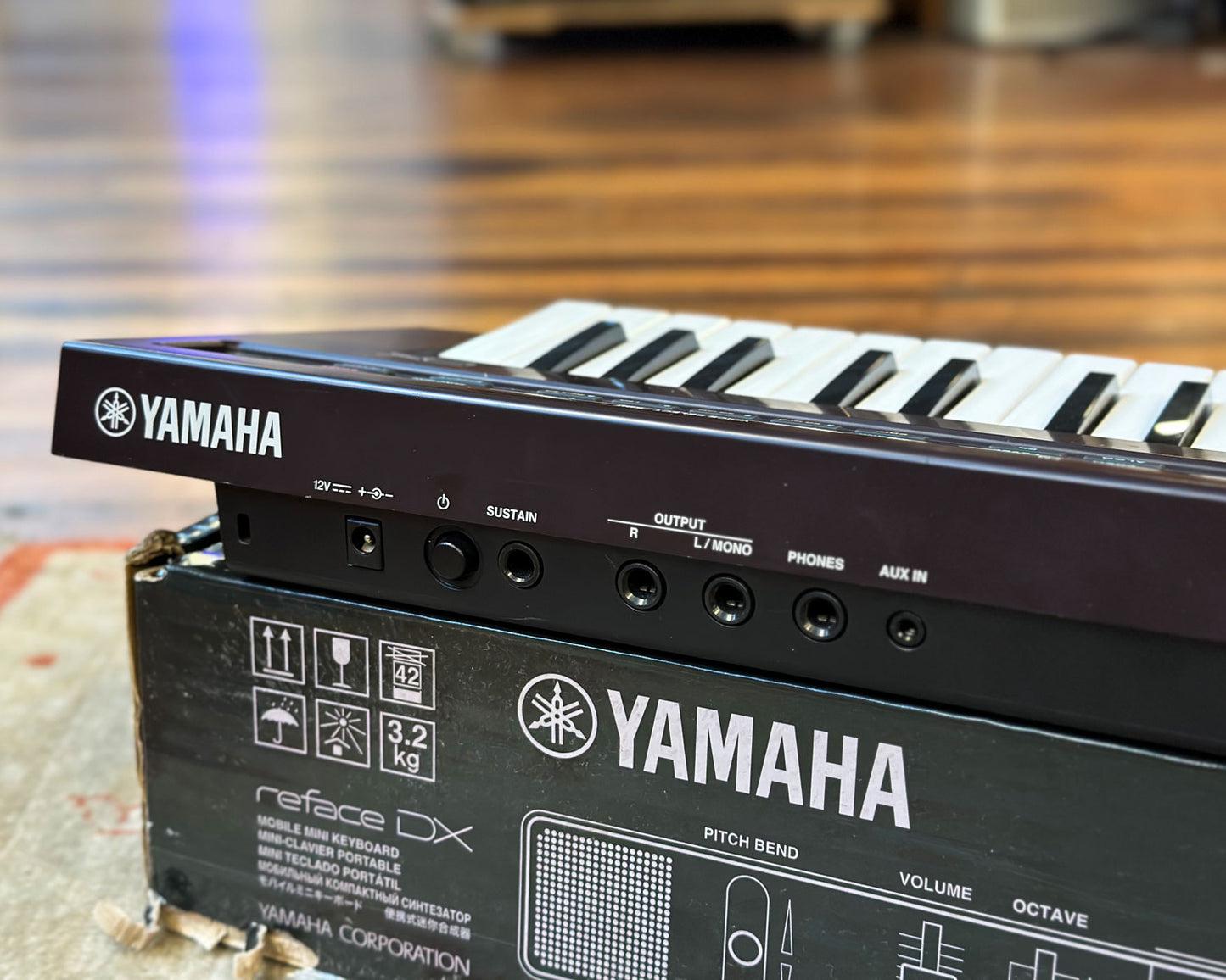 YAMAHA Reface DX FM Synthesizer