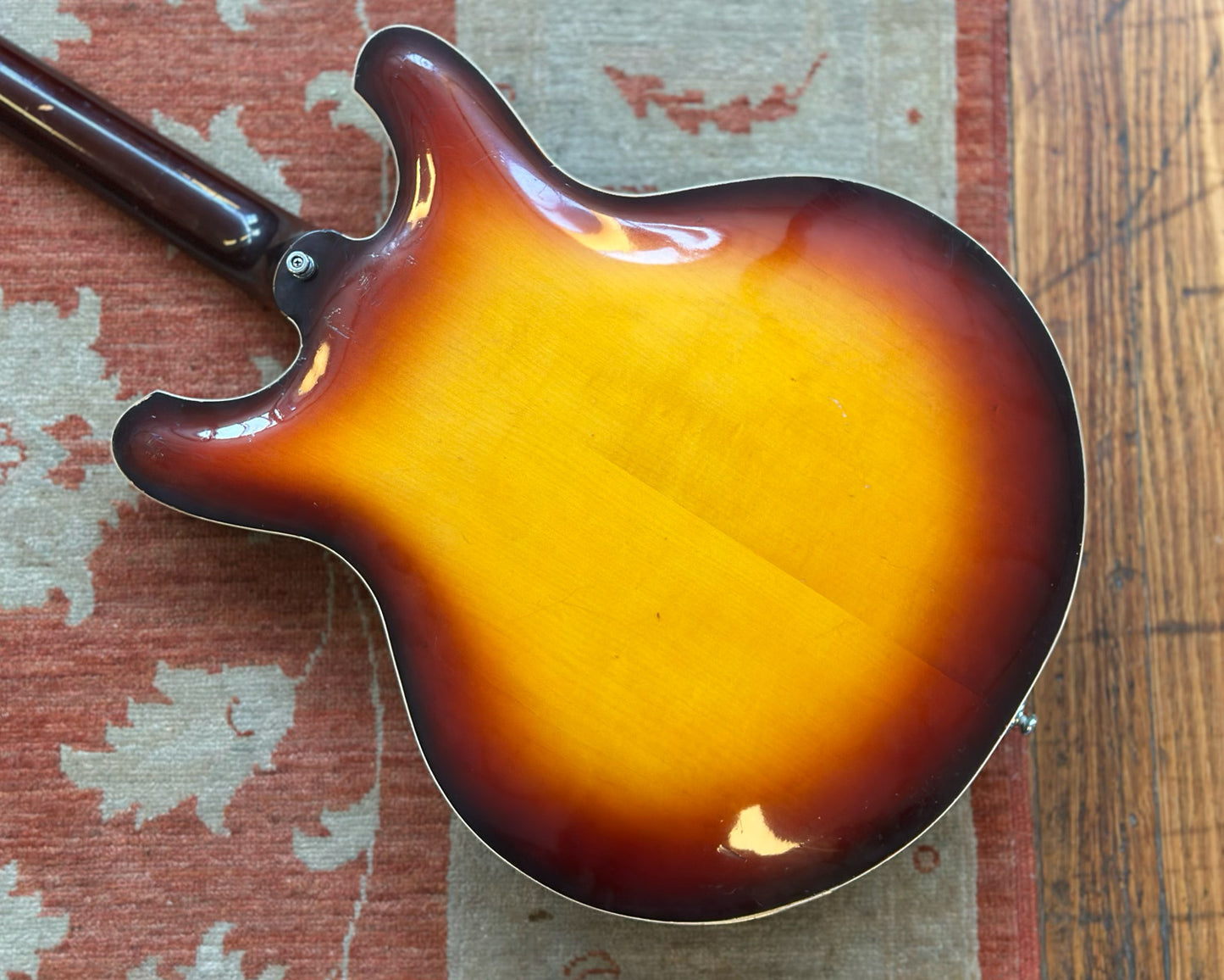 YAMAHA SA-30T Semi-Hollow