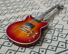 Load image into Gallery viewer, 1979 YAMAHA SG700 - Sunburst
