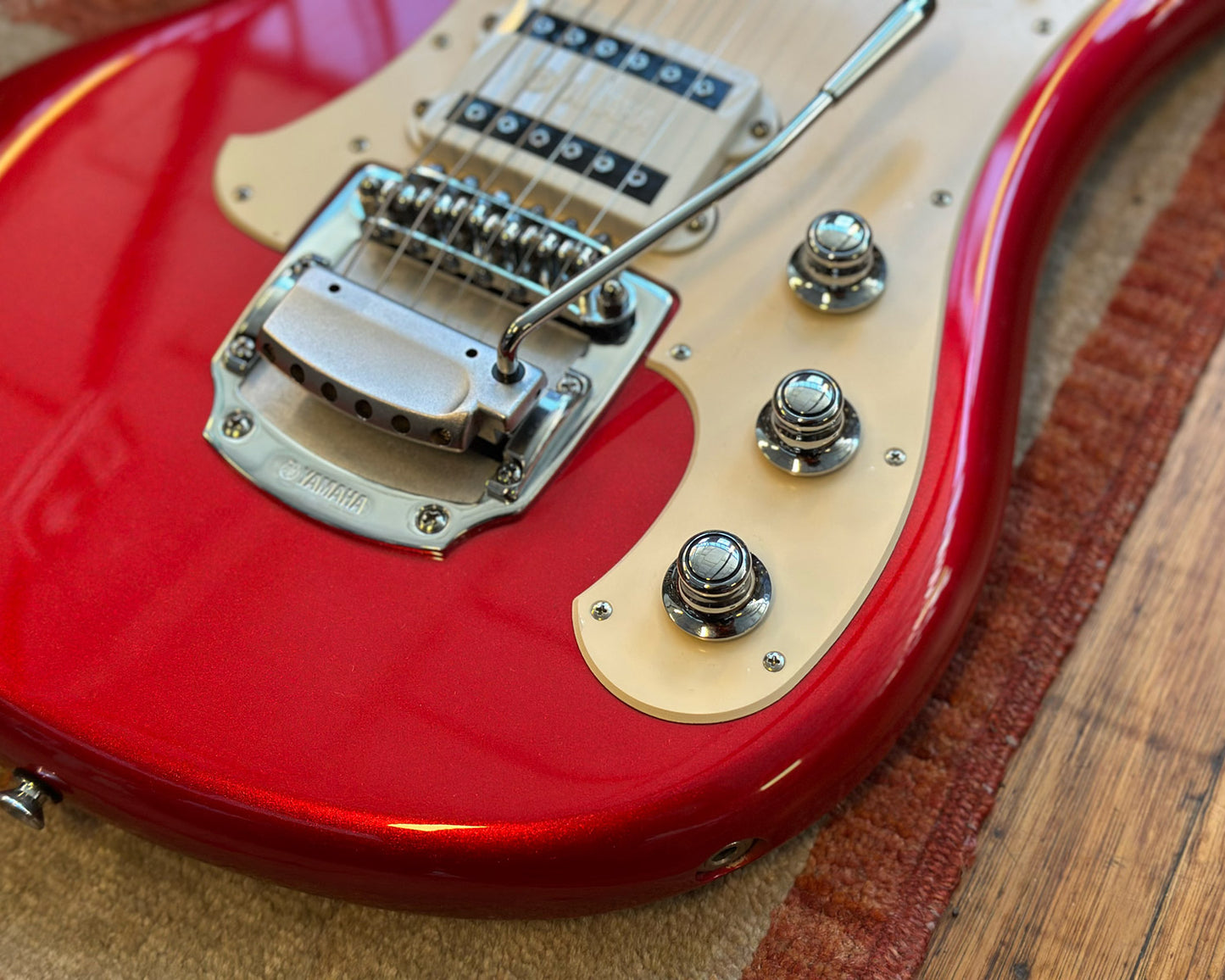 2005 YAMAHA SGV 300 Flying Samurai Electric Guitar Metallic Red