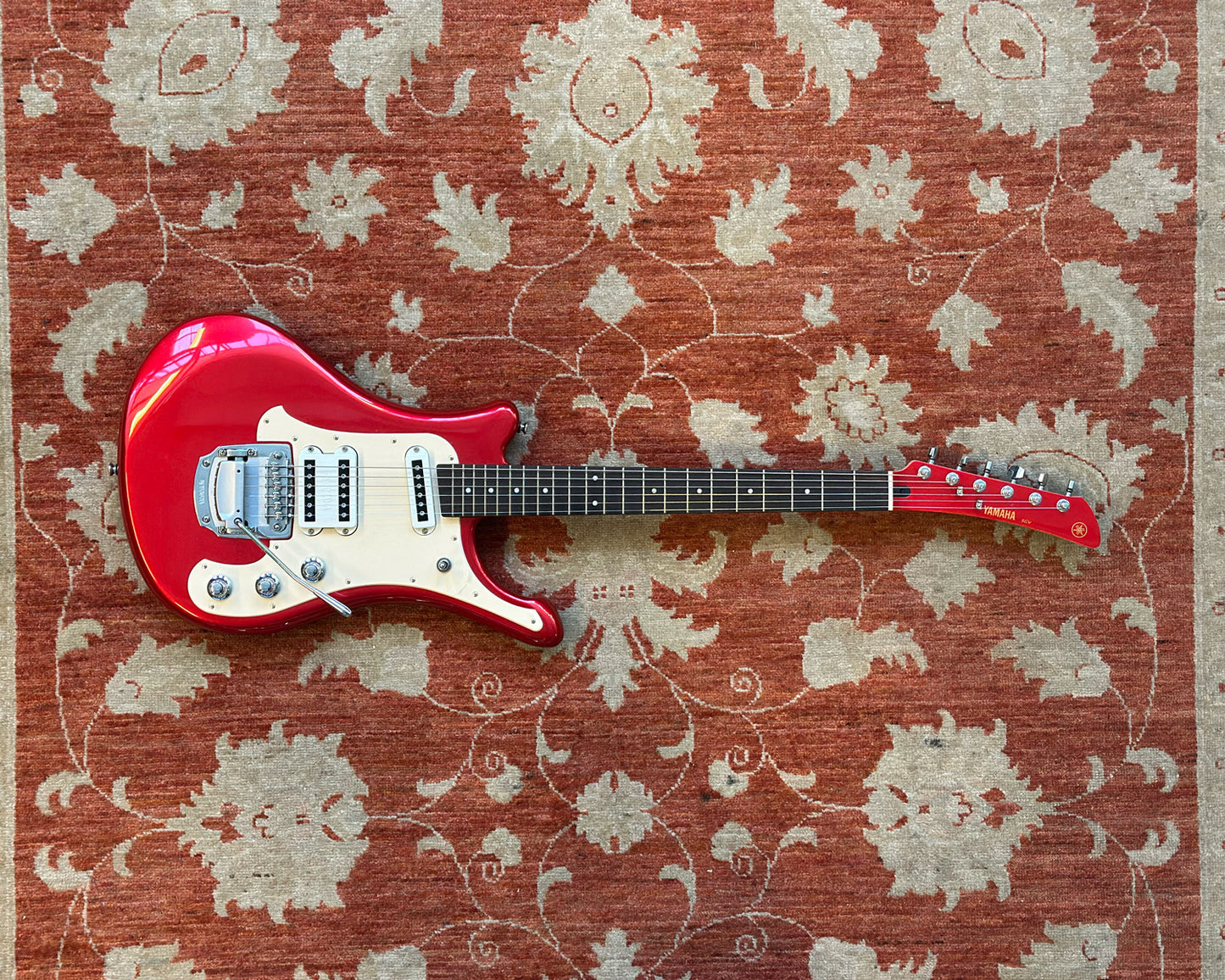 2005 YAMAHA SGV 300 Flying Samurai Electric Guitar Metallic Red