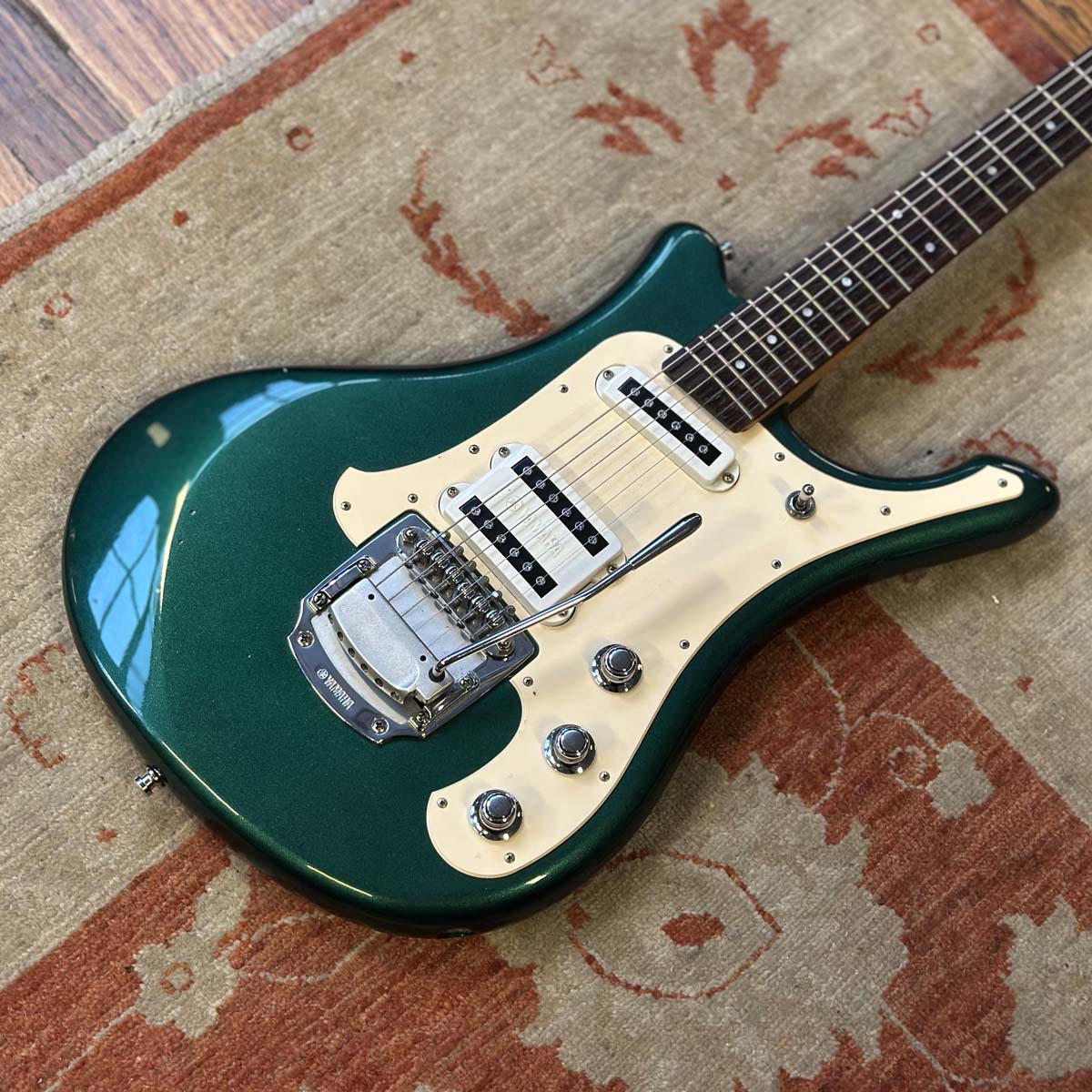 YAMAHA SGV 300 Flying Samurai Electric Guitar