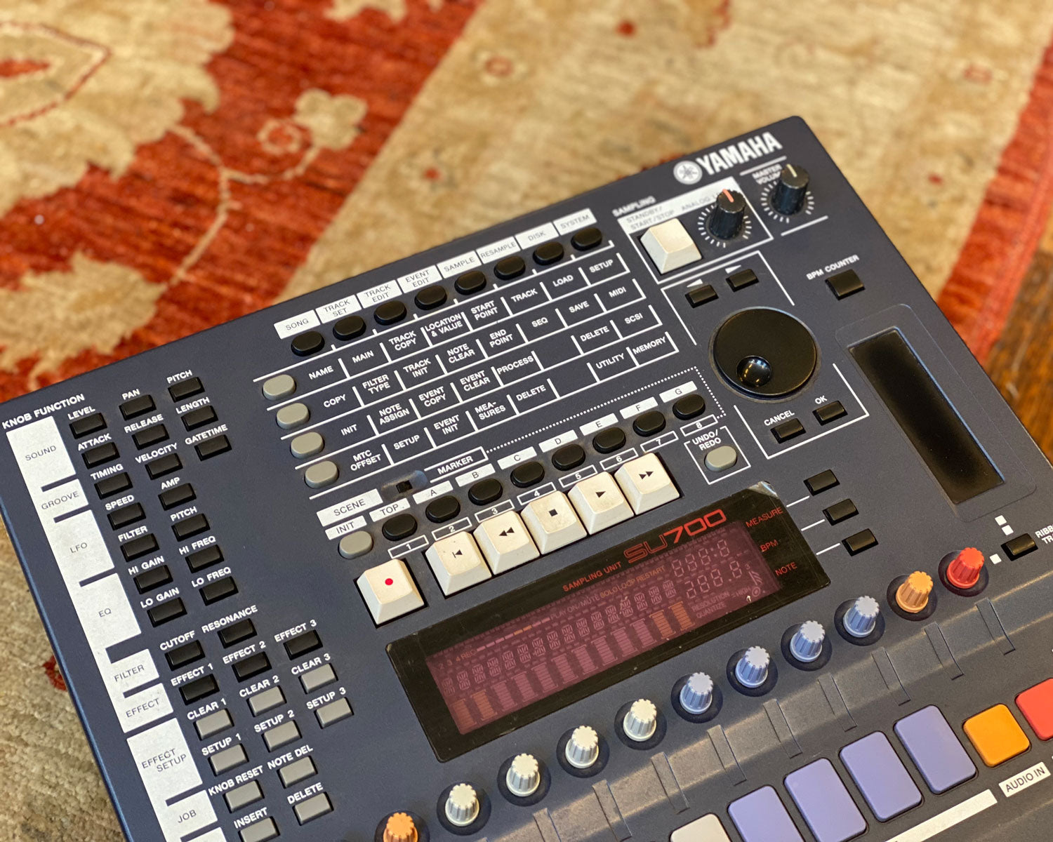 YAMAHA SU700 フルカスタム ビンテージサンプラー Yamaha SU700 | Vintage Synth Explorer