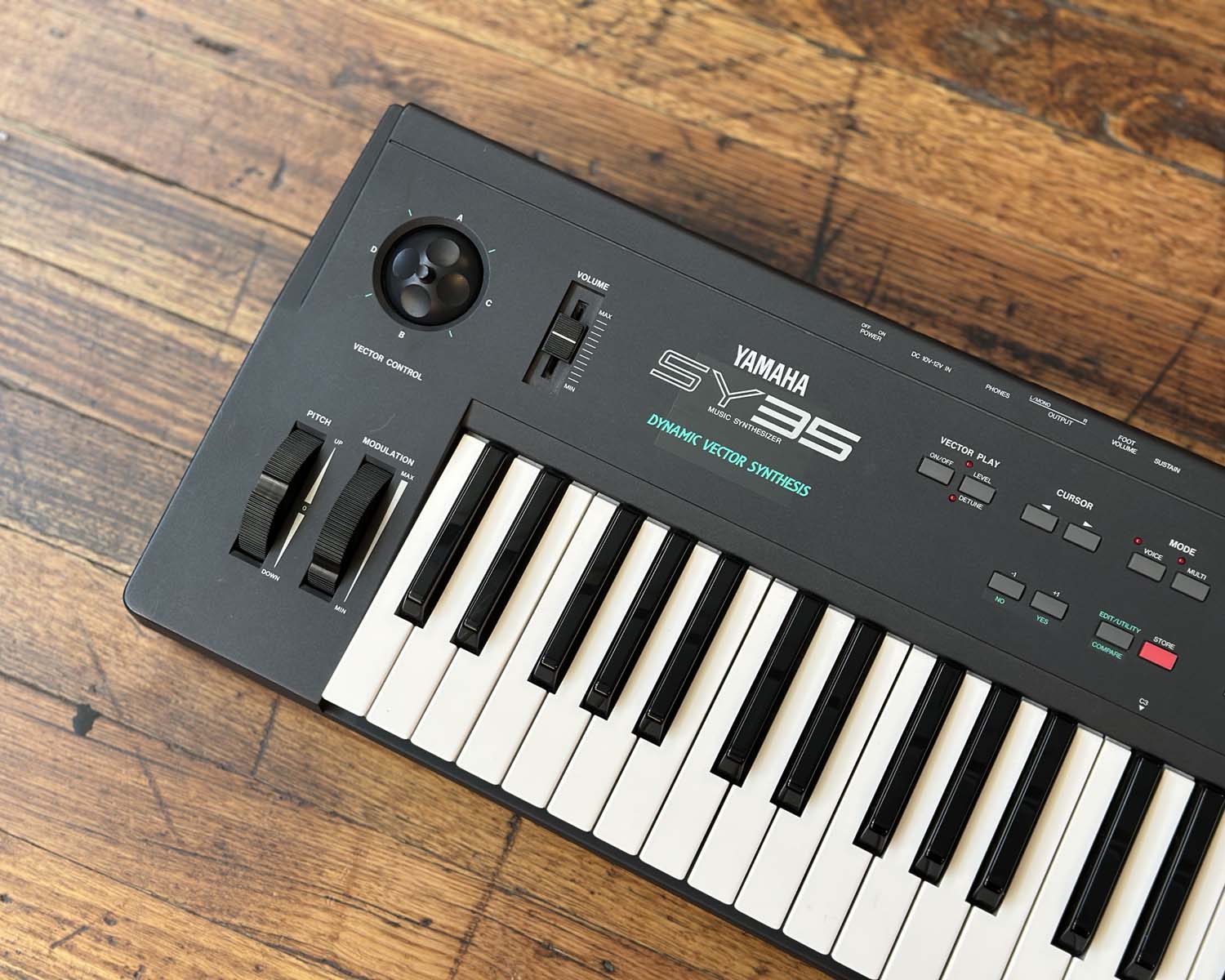 YAMAHA SY35 Vector Synthesizer – Found Sound