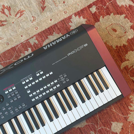 YAMAHA moxF8 Workstation