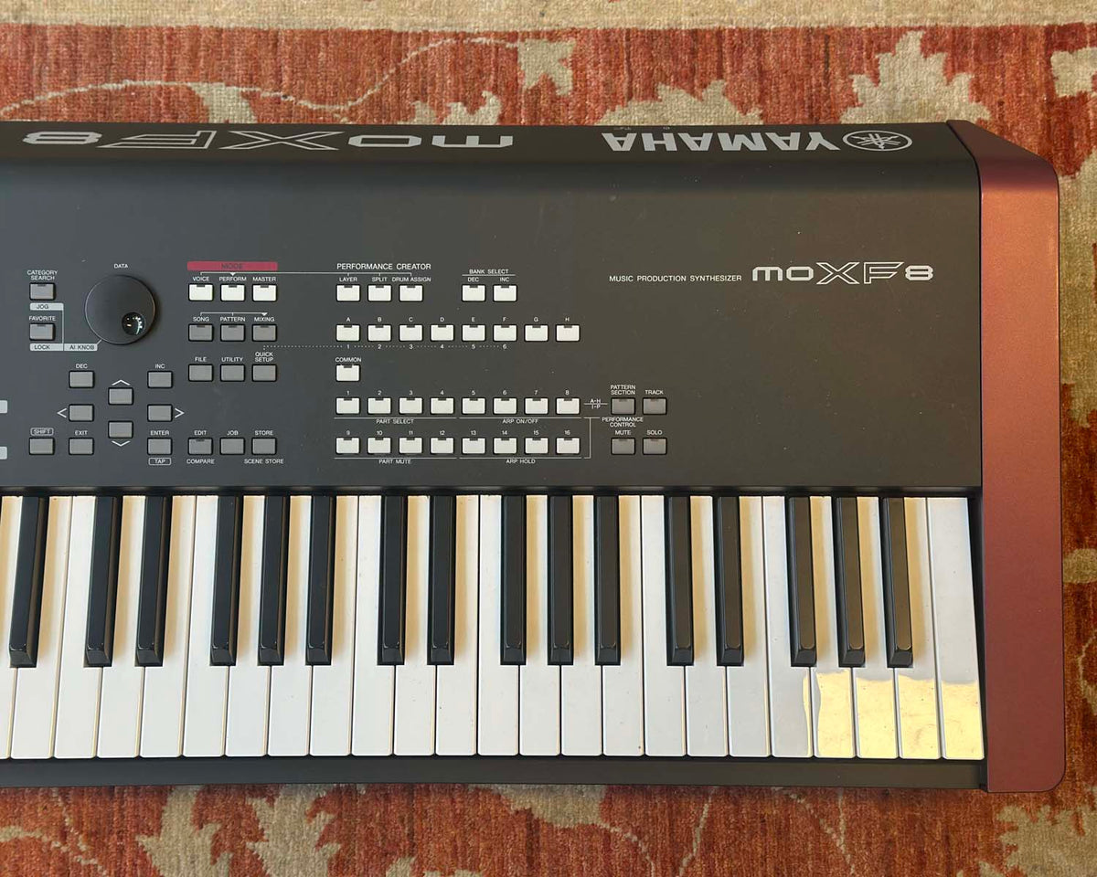 YAMAHA moxF8 Workstation