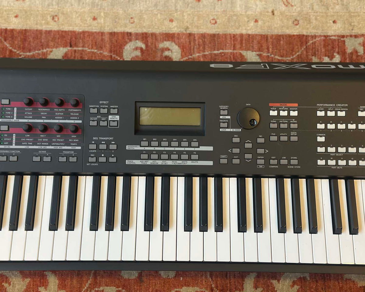 YAMAHA moxF8 Workstation