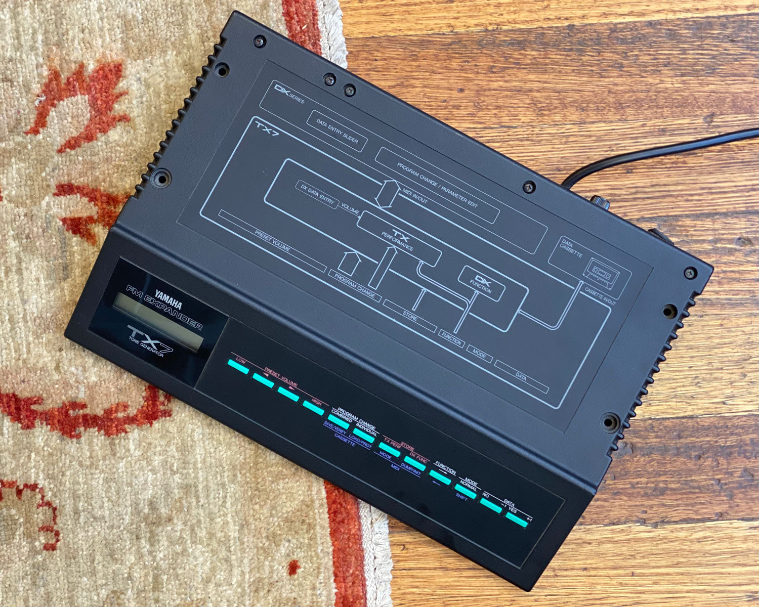 Yamaha TX7 Tone Generator – Found Sound