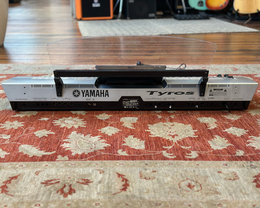 YAMAHA Tyros 1 61-key Arranger Workstation