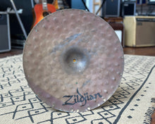 Load image into Gallery viewer, Zildjian 18&quot; Breakbeat Ride w/ Custom Patina Finish
