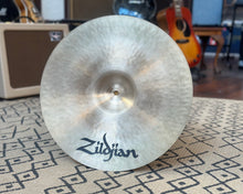 Load image into Gallery viewer, Zildjian 18&quot; K Custom Session Crash Cymbal
